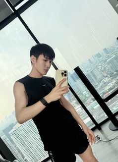 Kongla - Acompañantes masculino in Singapore Photo 6 of 10