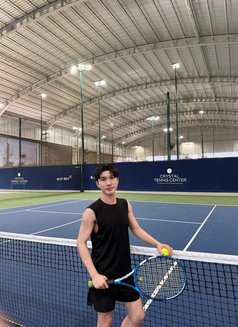 Kongla - Acompañantes masculino in Singapore Photo 7 of 10