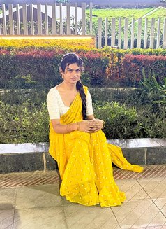 Kooshi - Transsexual escort in Hyderabad Photo 2 of 2