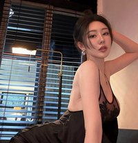 Korean 18+ Escorttt - escort in Singapore
