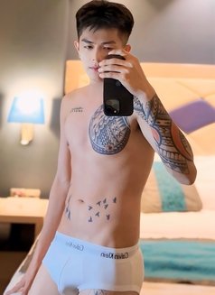 Korean Baby Boy Big Dick Twink Escort - Male escort in Abu Dhabi Photo 7 of 7