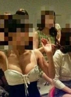 Korean Boutique Mirror Bar - escort in Seoul Photo 5 of 9