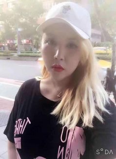 Korean Girl - escort in Manila Photo 1 of 5