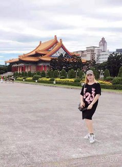 Korean Girl - escort in Manila Photo 3 of 5