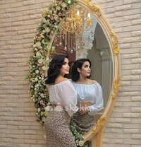Koregaon Park Escort Star Hotel Provide - puta in Pune