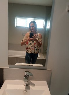 Kourtney B - escort in Johannesburg Photo 3 of 4