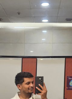Koushik - Male escort in Mumbai Photo 2 of 6