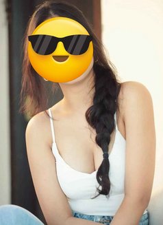 Koyal - escort in Mumbai Photo 4 of 7