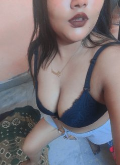 Koyel (service available)🥵🫦 - puta in Kolkata Photo 7 of 9