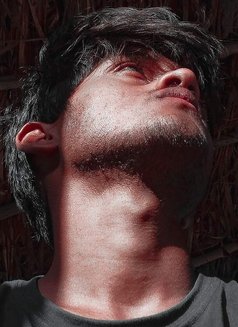 First Service Free - Cuckold Available - Male escort in Ahmedabad Photo 2 of 3