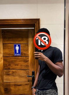 Kreamy - Male escort in Benin City Photo 4 of 6