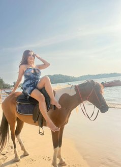 Kreme - escort in Phuket Photo 4 of 6