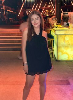 Kreme - escort in Phuket Photo 5 of 6
