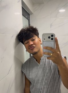 Kris Ford - Male escort in Manila Photo 2 of 5