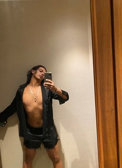 kris - Male escort agency in İstanbul Photo 2 of 4