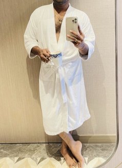 Krish Gordzz - Male adult performer in Hyderabad Photo 3 of 3