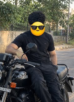 Private Male Escorts for Women Bangalore - Male escort in Bangalore Photo 2 of 2