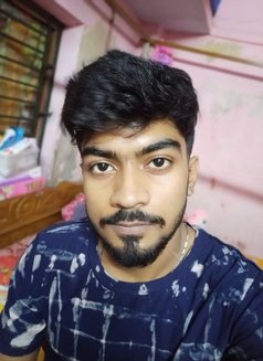 Krish - Male escort in Kolkata Photo 3 of 4