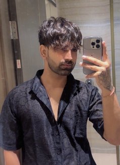 Krish - Acompañantes masculino in New Delhi Photo 4 of 5