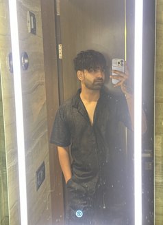 Krish - Acompañantes masculino in New Delhi Photo 5 of 5