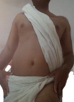 Krish - masseur in Vadodara Photo 1 of 3