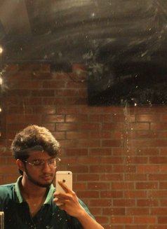 Krish077 - Male escort in Chennai Photo 2 of 3