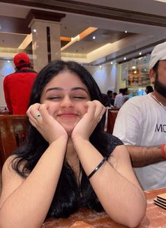 Krishma - escort in Jaipur Photo 2 of 4