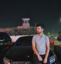 Krishna - Agencia de acompañantes masculinas in Abu Dhabi