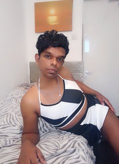 Krishnam Cross Dressing Mistress - Transsexual escort in Bangalore Photo 13 of 13