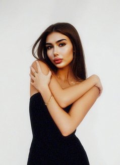 Milana super hot🇷🇺 - Transsexual escort in Riyadh Photo 2 of 15