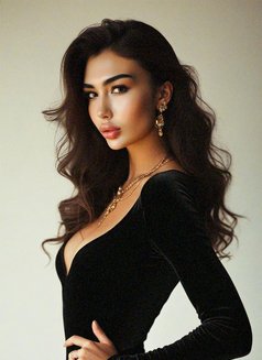Milana super hot🇷🇺 - Transsexual escort in Riyadh Photo 4 of 15