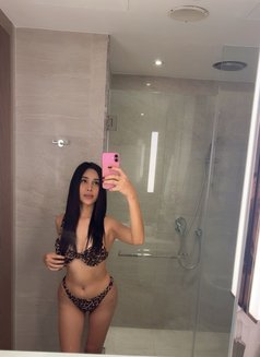 Kristal - escort in Bangkok Photo 1 of 9