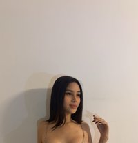 Kristal - escort in Manila