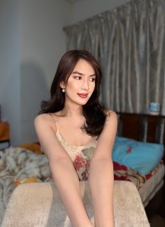 Kristel - escort in Makati City Photo 4 of 9