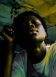 Kristen - escort in Accra Photo 3 of 7