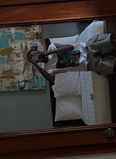 Kristen - escort in Accra Photo 7 of 7