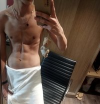 Kristi Top Boy - Acompañantes masculino in Muscat