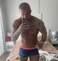 Kristian for Girls and Cuckold couples - Male escort in Dubai