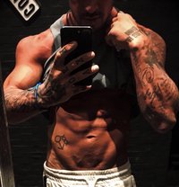 Kristian for Girls and Cuckold couples - Male escort in Dubai