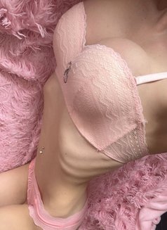 Kristin’e - Transsexual escort in İstanbul Photo 15 of 15