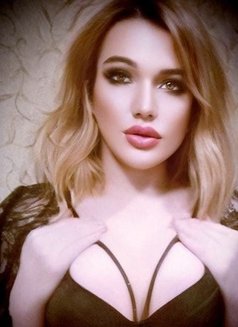 Kristina Baby - Transsexual escort in İstanbul Photo 1 of 4