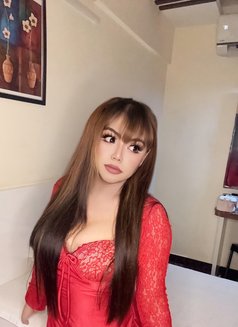 Kristina - Transsexual escort in Bangalore Photo 11 of 16