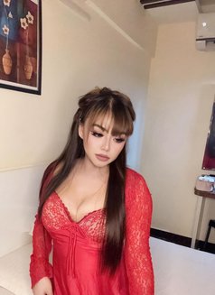 Kristina - Transsexual escort in Bangalore Photo 12 of 16