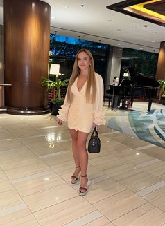 Kristina - puta in Phuket Photo 13 of 17