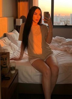 Kristina Xl - Transsexual escort in Jeddah Photo 10 of 12