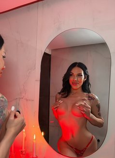 Kristina Xl - Transsexual escort in Riyadh Photo 3 of 15