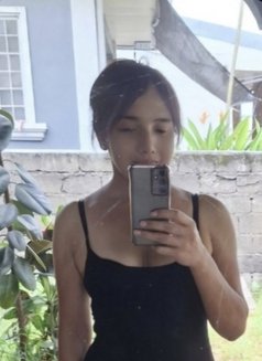 Kristine - Transsexual escort in Makati City Photo 9 of 10