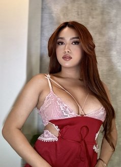 Your_Versatile_Fully_FUCKtional - Transsexual escort in Kuala Lumpur Photo 6 of 19