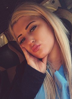 kristyna - Male escort agency in İstanbul Photo 4 of 5