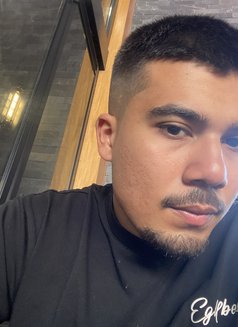 Krisy - Male escort in Dubai Photo 3 of 3